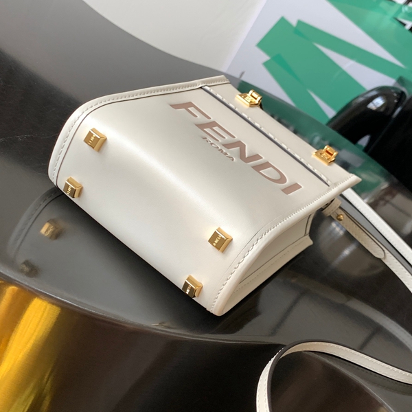 スーパーコピーブランドバッグ内部構造